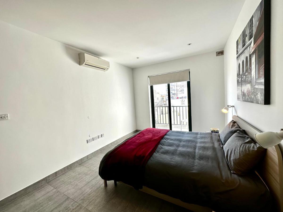Top Floor Apt With Common Pool Close To All Amenities St. Paul's Bay Exterior photo