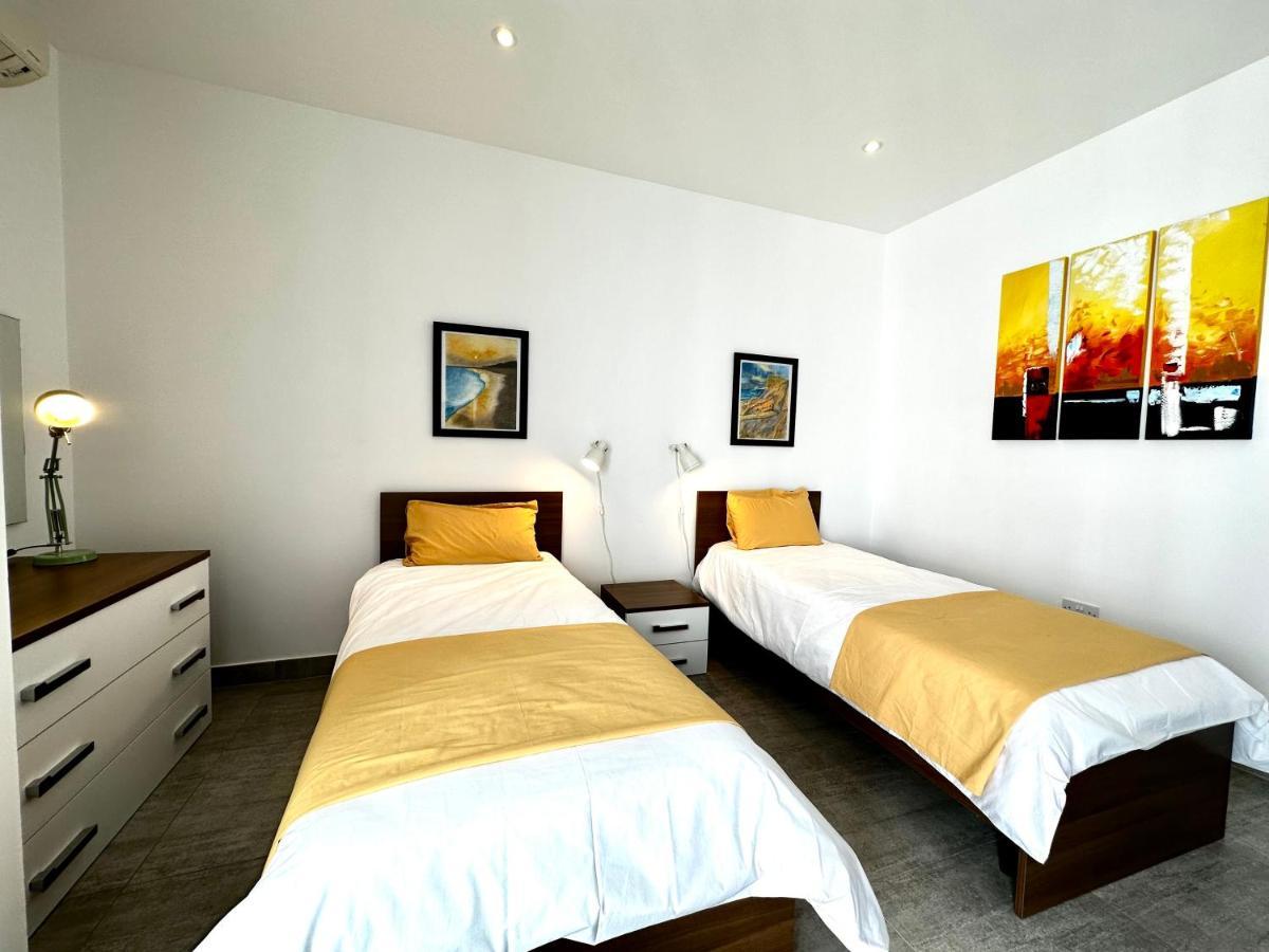 Top Floor Apt With Common Pool Close To All Amenities St. Paul's Bay Exterior photo