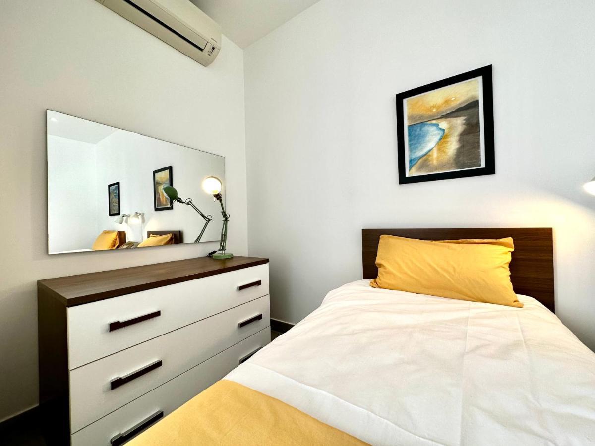 Top Floor Apt With Common Pool Close To All Amenities St. Paul's Bay Exterior photo