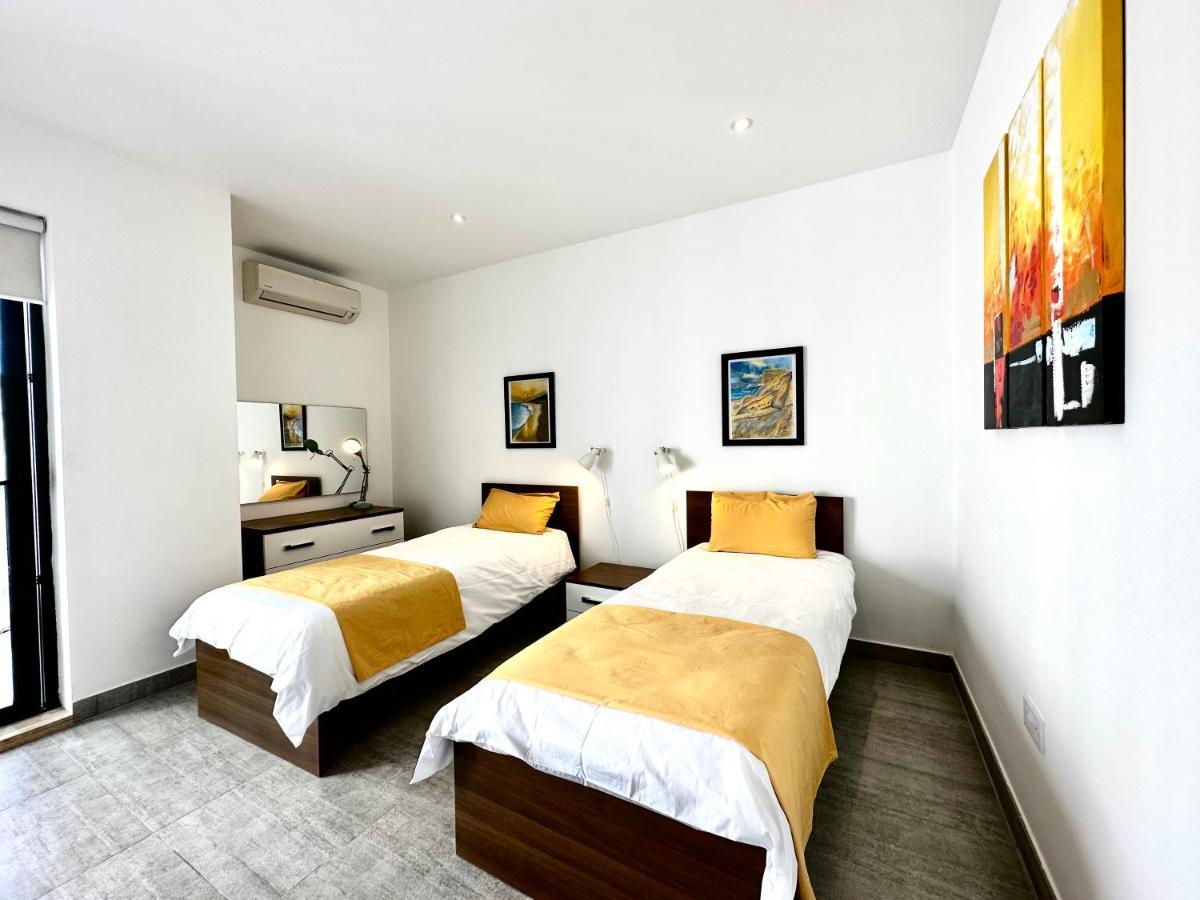 Top Floor Apt With Common Pool Close To All Amenities St. Paul's Bay Exterior photo