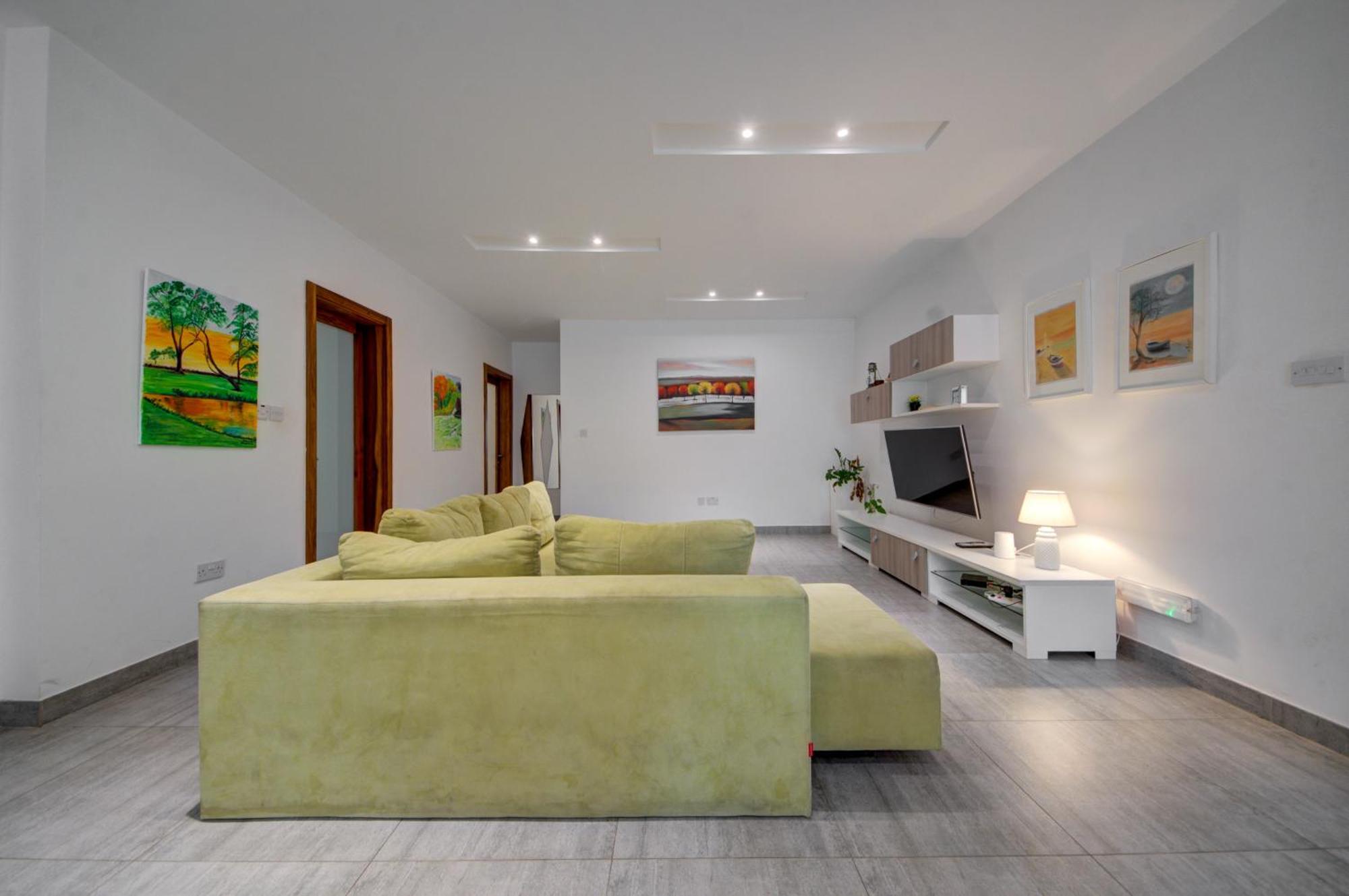 Top Floor Apt With Common Pool Close To All Amenities St. Paul's Bay Exterior photo