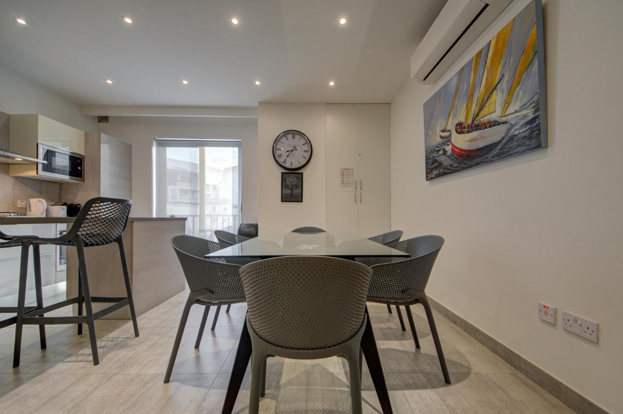 Top Floor Apt With Common Pool Close To All Amenities St. Paul's Bay Exterior photo