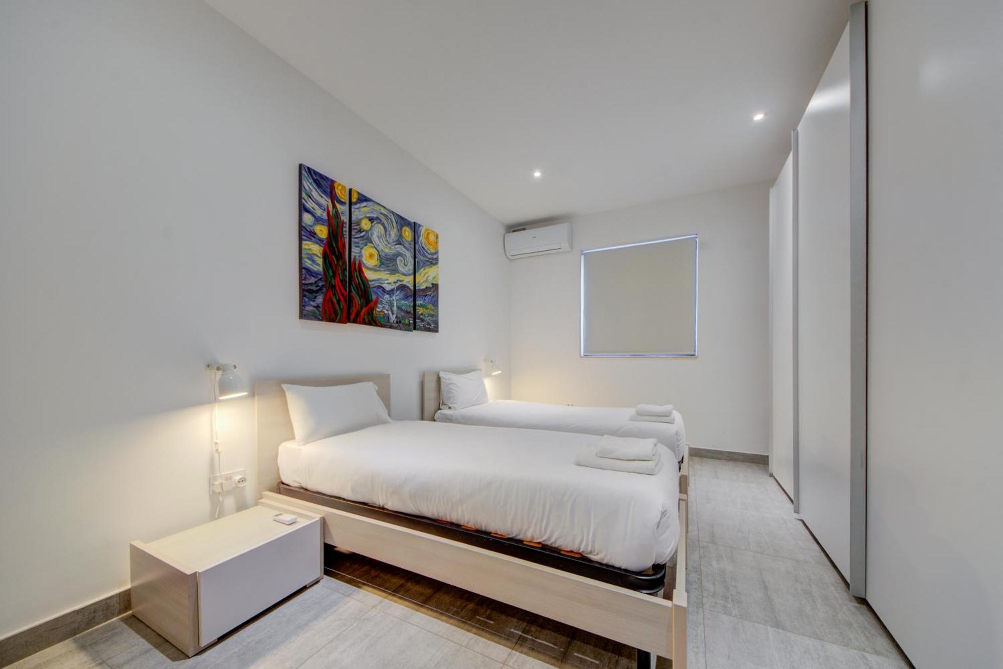 Top Floor Apt With Common Pool Close To All Amenities St. Paul's Bay Exterior photo